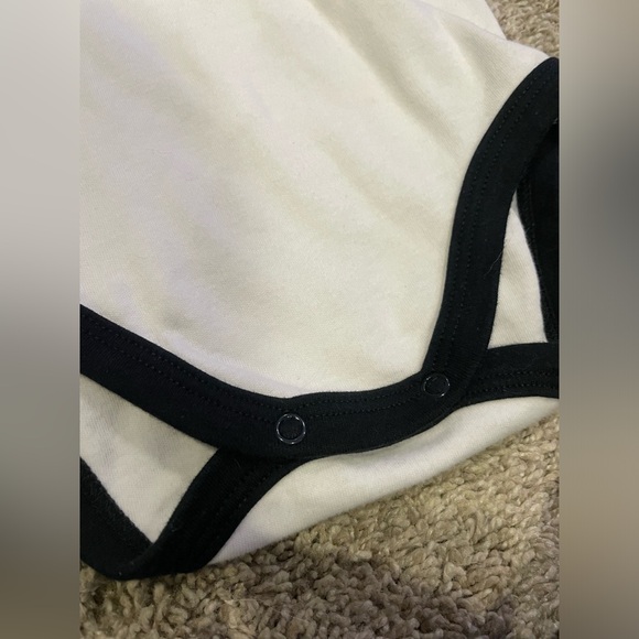 NWOT NFL Steelers Football Baby Girl Long Sleeved Onesie - Picture 3 of 4